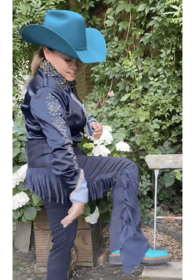 ekedie Chaps-Pants